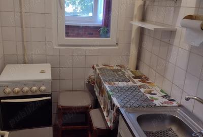 Inchiriez garsoniera vis-a-vis spital Vicfor Babes ,sector 3 - 2