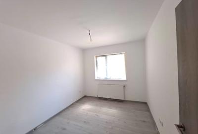 Apartament 3 camere Parter zona Sud - 2