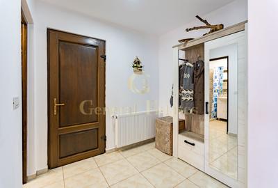 Casă individuală cu 4 camere cu Canalizare în Moieciu de Jos - 11