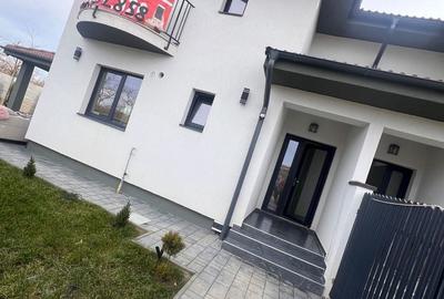 Casă cu 2 camere în Central - 2