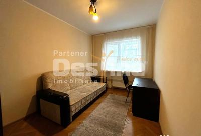 Apartament cu 3 camere decomandat în Copou - 11