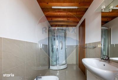 Casă cu 8 camere cu Garaj în Filipești - 6