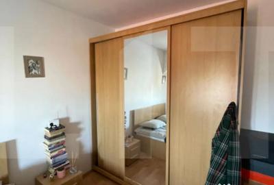 Apartament cu 2 camere semidecomandat, mobilat în Aradului