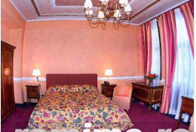 Spațiu comercial, de 2,000 mp, în Central - 5