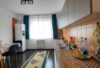 Apartament cu 2 camere decomandat în Calea Dumbrăvii