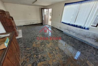 Casa si hala in Baicoi--86.500e - 9