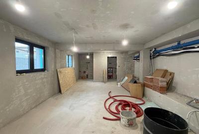 Spațiu comercial, de 560 mp, în Complex Studențesc - 7