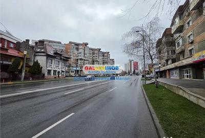 Spațiu comercial, de 128 mp, în Central - 6