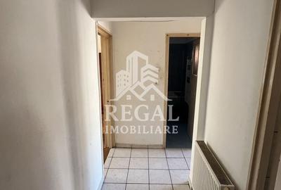 Apartament cu 2 camere decomandat în Rișca