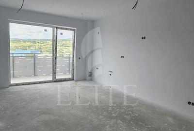 Apartament cu 2 camere semidecomandat în Mărăști