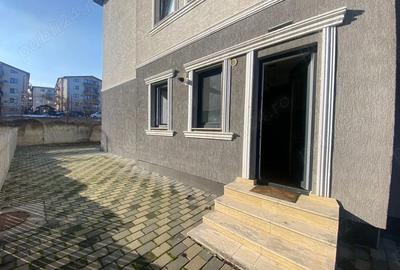 Apartament cu 3 camere decomandat, mobilat în Galata - 10