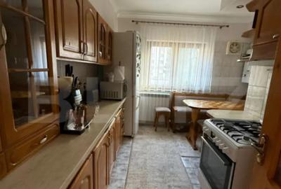 Apartament cu 4 camere decomandat în Burdujeni - 8