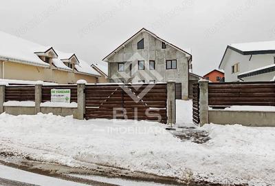 Casă cu 6 camere cu Canalizare în Vest - 10
