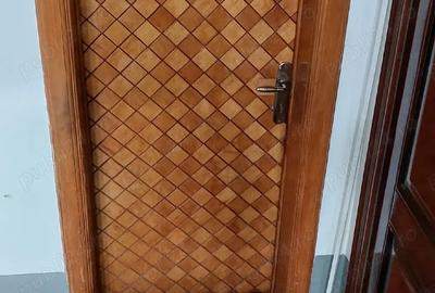 Vand apartament cu 3 camere in Govandari ,confort 1,etaj 1, bloc cu 4 etaje. Cerificat energetic B - 6