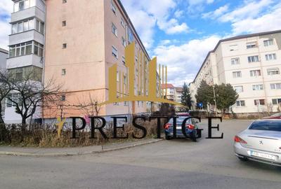 Apartament cu 3 camere decomandat, mobilat în Hipodrom 2 - 8