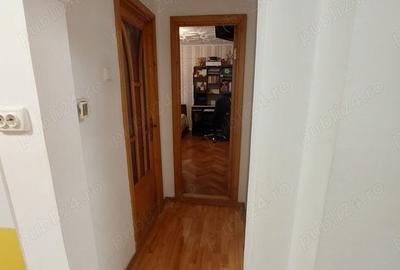 Vand apartament 2 camere Vand apartament 2 camere - 6