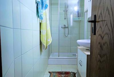 Garsonieră decomandată în Central - 2