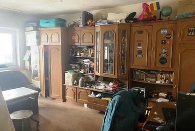 Apartament cu 4 camere decomandat în Central - 1