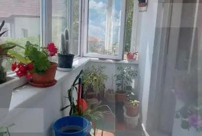 Apartament cu 3 camere decomandat în Girocului - 16