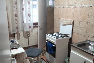 Inchiriez garsoniera - 6