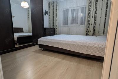 Apartament cu 3 camere decomandat, mobilat în Poarta 6 - 8