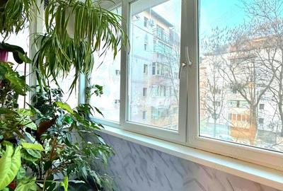 Apartament cu 2 camere semidecomandat în Aradului