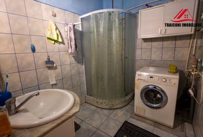 Casă individuală cu 2 camere cu Canalizare în Girocului - 9