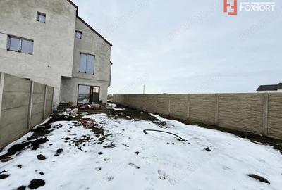 Casă cu 4 camere cu Teren 272 Mp în Săcălaz