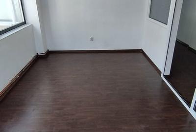 Spațiu comercial, de 110 mp, în Ultracentral - 5