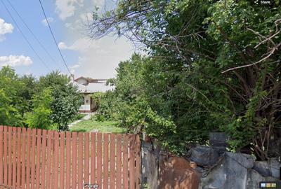 Teren 597 mp intravilan, dublă deschidere, casă demolabilă, utilități - 2