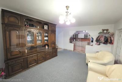 Casă cu 4 camere cu Teren 1000 Mp în Central - 9