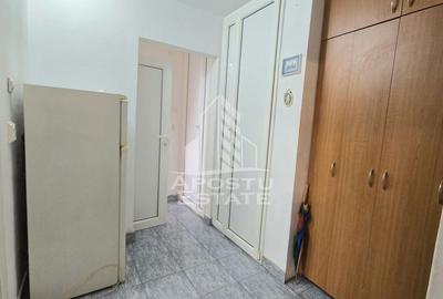 Apartament cu 2 camere, etaj intermediar, decomandat, zona Lipovei - 7