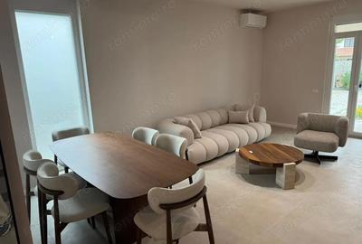 Casă cu 5 camere cu Garaj în Dumbrăvița - 18