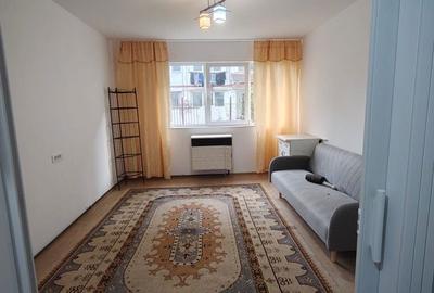 Garsonieră nedecomandată în Central - 3