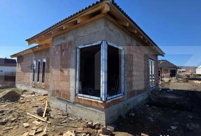Casă cu 3 camere cu Teren 500 Mp în Unirea - 6