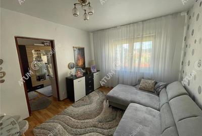 Apartament cu 2 camere nedecomandat, mobilat în Vasile Aaron