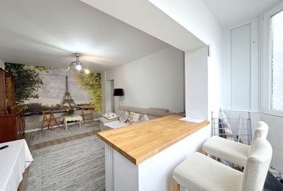Apartament cu 4 camere semidecomandat în Turda