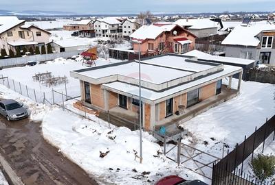 Casă cu 5 camere cu Teren 478 Mp în Hărman - 2