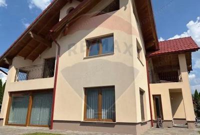 Casa / Vila cu 5 camere de vanzare - 18