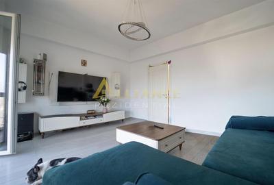 Apartament cu 2 camere decomandat, mobilat în Central