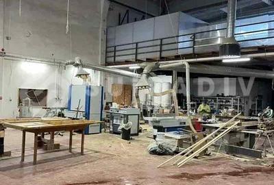 Spațiu comercial, de 850 mp, în Central