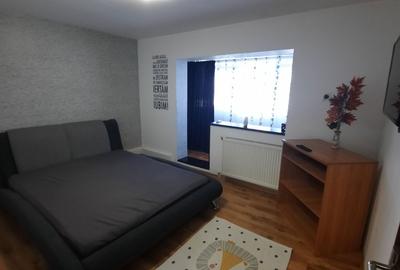 Apartament cu 3 camere decomandat în Central - 4