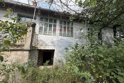 Casă cu 3 camere cu Teren 2174 Mp în Călata - 1