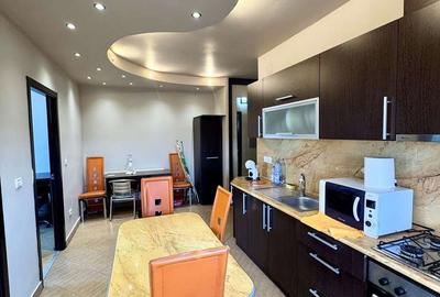 Apartament cu 3 camere în UTA - 8