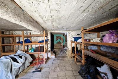 Casă individuală cu 6 camere cu Canalizare în Schei - 13