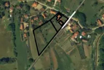 Ofer spre vanzare casa + teren intravilan - 1