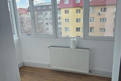 Apartament cu 3 camere decomandat în Nicolina - 18