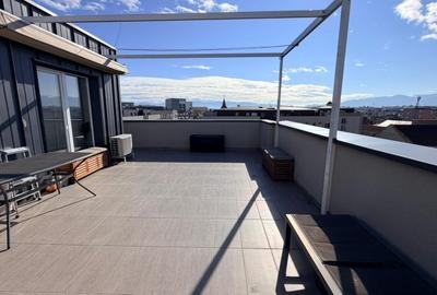 Penthouse cu 3 camere decomandat, mobilat în Central - 2