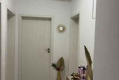 VANZARE APARTAMENT 2 CAMERE + CURTE PROPRIE+LOC PARCARE -COMISION 0% VANZARE APARTAMENT 2 CAMERE + CURTE PROPRIE+LOC PARCARE -COMISION 0% - 25