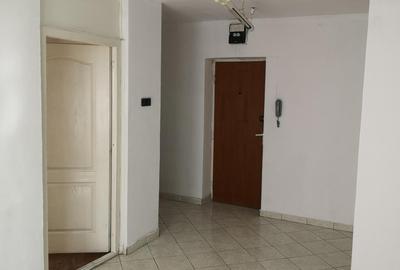 Vand central garsoniera mare, S=38 mp, parter,zona BCR - 3